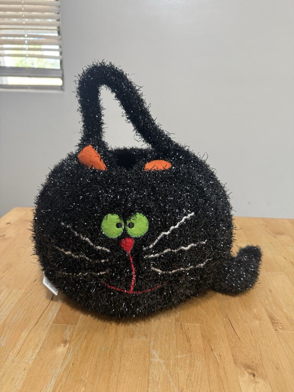 NEW Plush Black Cat Halloween Candy Trick or Treat Bag Bucket Basket